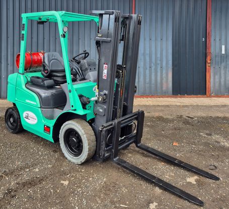 https://www.phoenixforkliftservices.co.uk/services